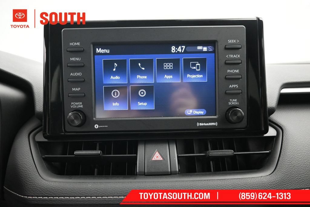 Used 2021 Toyota RAV4 XLE AWD/4WD image 9