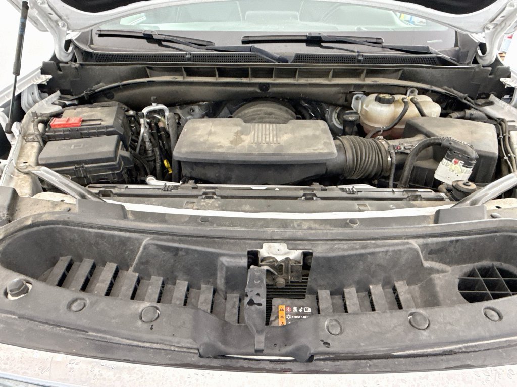 Used 2024 GMC Yukon SLT RWD image 32