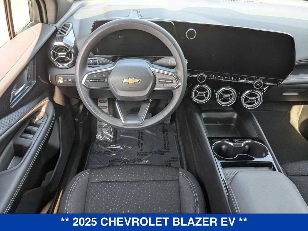 New 2025 Chevrolet Blazer EV LT image 26