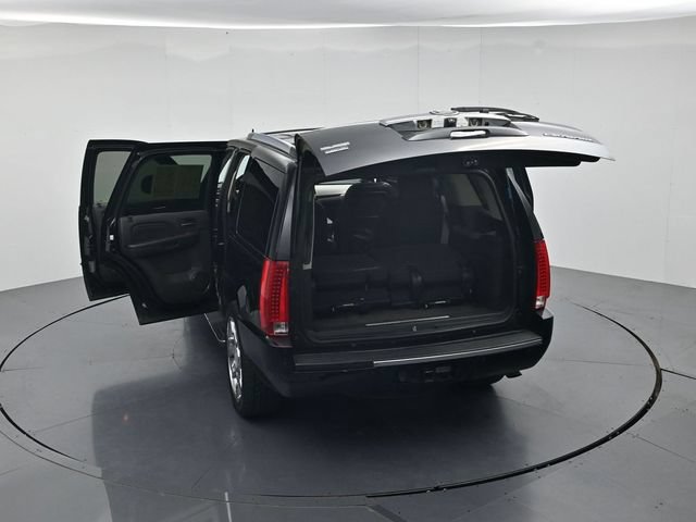 Used 2011 Cadillac Escalade Luxury AWD/4WD image 51