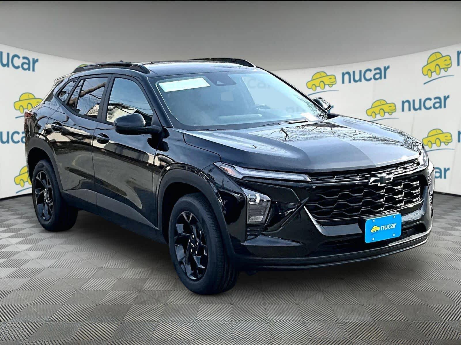 New 2026 Chevrolet Trax LT w/ Midnight Edition FWD image 1