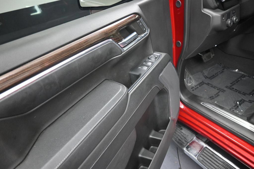 Used 2024 Chevrolet Silverado 1500 LT RWD image 10