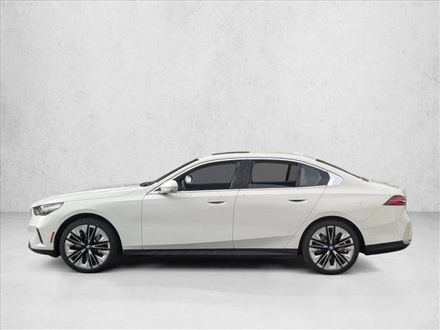 Used 2026 BMW 530i xDrive image 5