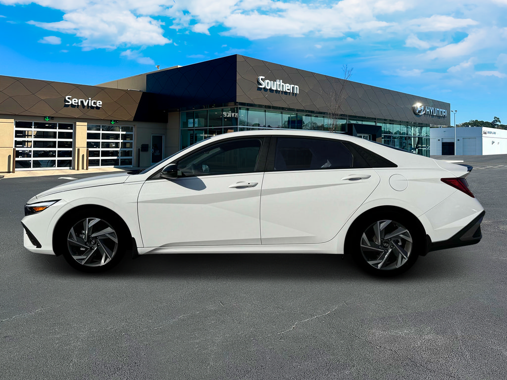 New 2025 Hyundai Elantra SEL FWD video 3