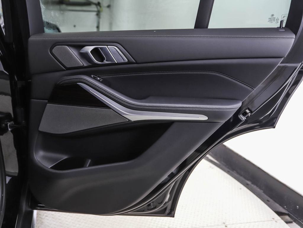 Certified 2024 BMW X5 xDrive40i w/ Premium Package image 25