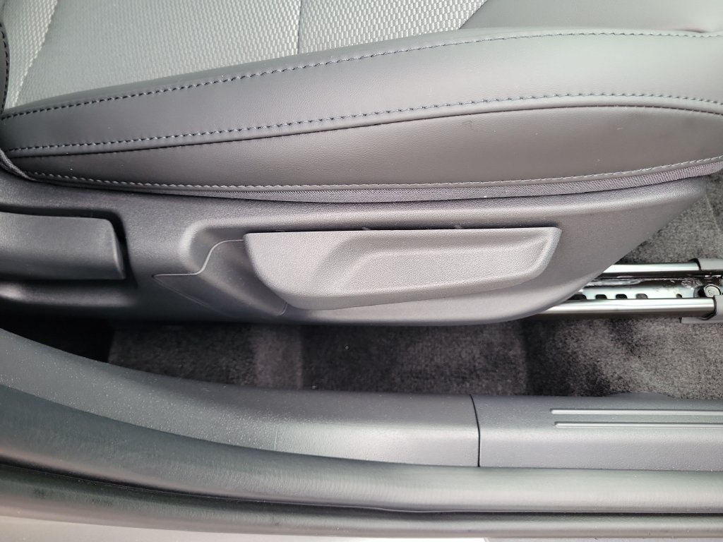New 2026 Kia Niro EX FWD image 9