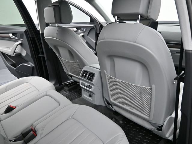 Used 2024 Audi Q5 2.0T Premium image 10