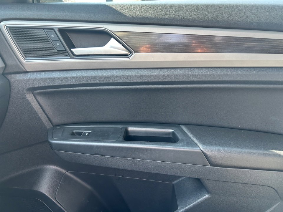 Used 2019 Volkswagen Atlas SEL image 31