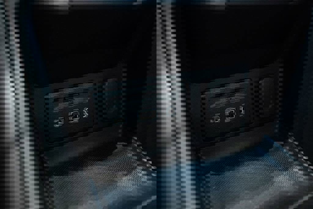 Used 2024 GMC Terrain AT4 w/ Infotainment Package II image 30