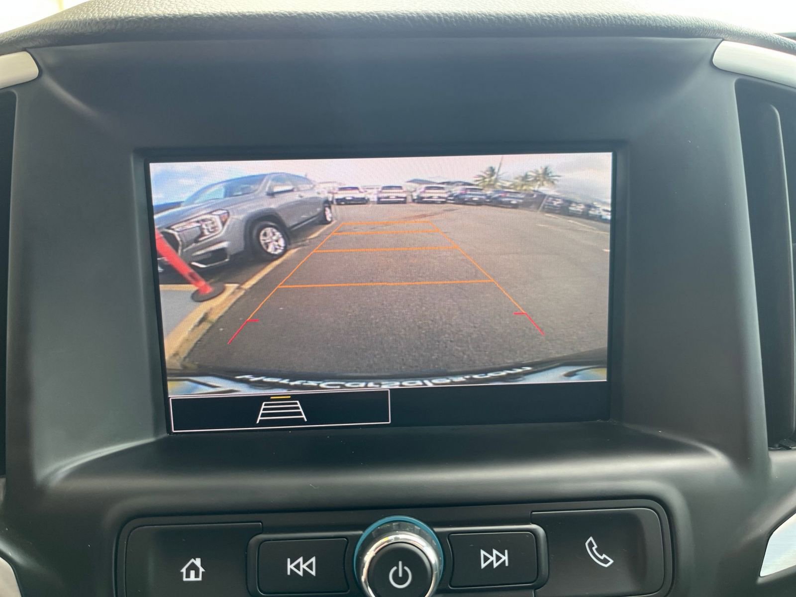 Used 2024 GMC Terrain SLE FWD image 24