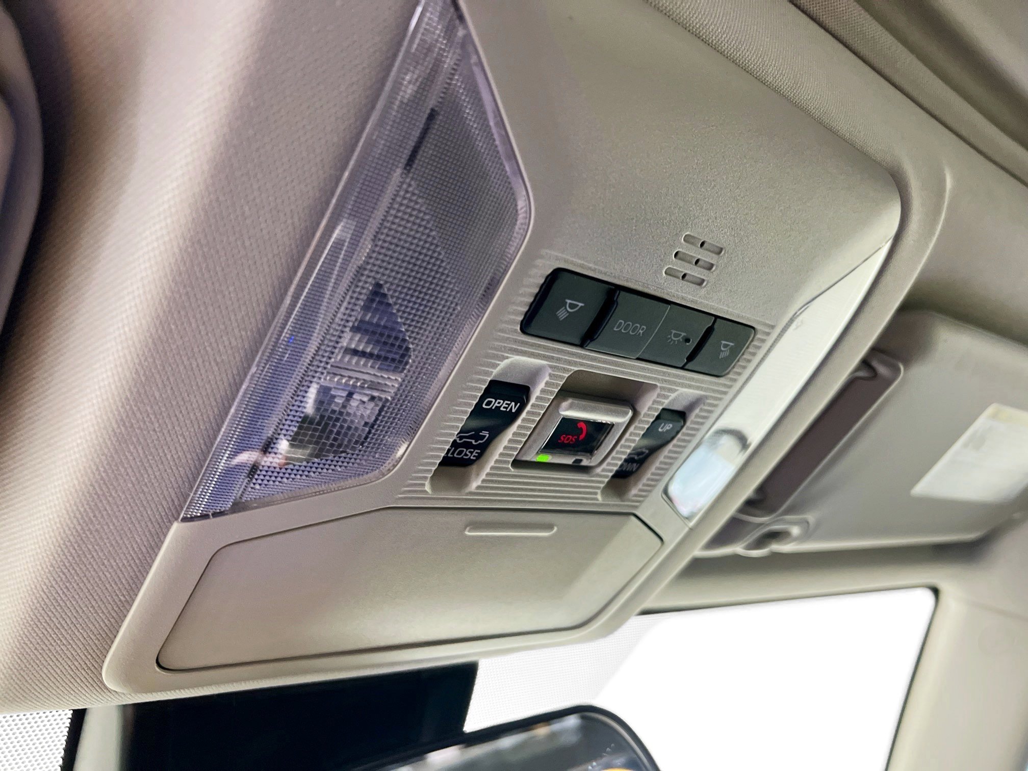 Used 2025 Toyota RAV4 XLE Premium image 22