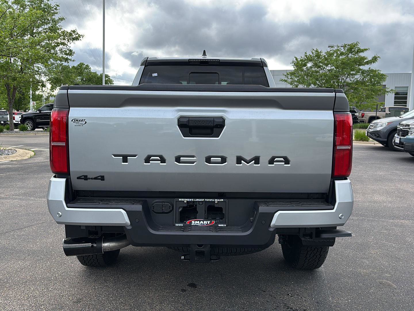 New 2026 Toyota Tacoma TRD Off-Road AWD/4WD image 17