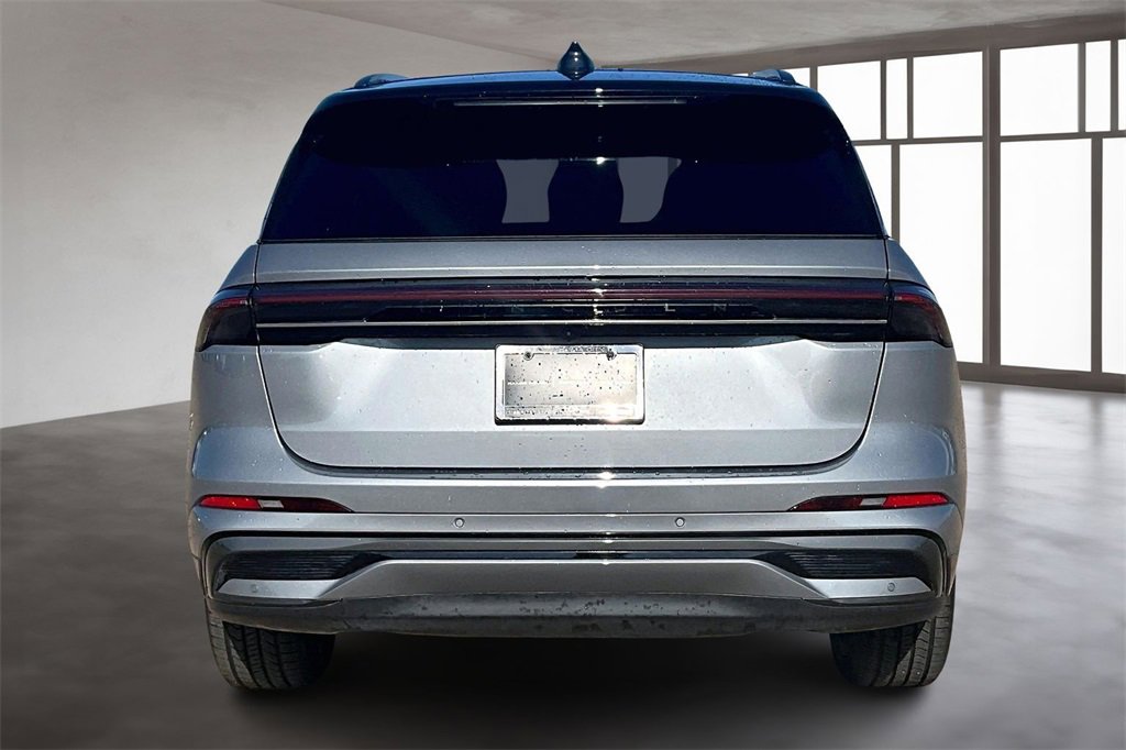 Used 2024 Lincoln Nautilus Reserve w/ Equipment Group 202A image 4