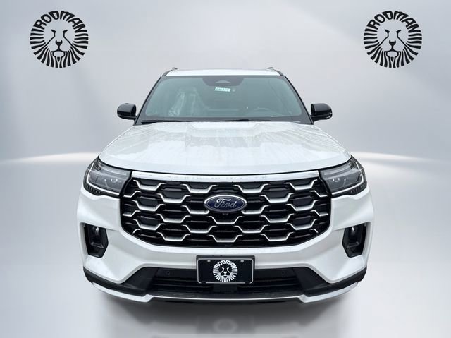 New 2026 Ford Explorer Platinum image 2