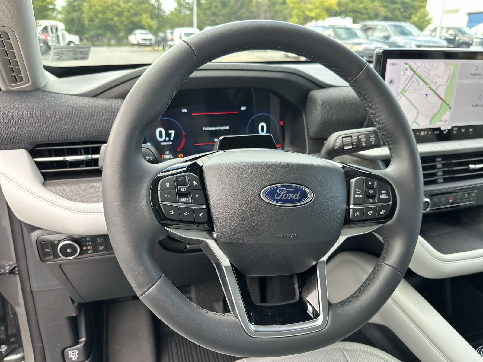 Used 2026 Ford Explorer Platinum w/ LUX Leather Package AWD/4WD image 17