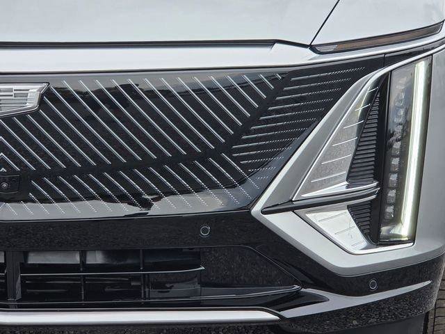 New 2026 Cadillac Lyriq Premium Luxury AWD/4WD image 10