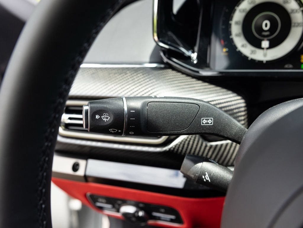 New 2026 Aston Martin V8 Vantage S RWD image 33