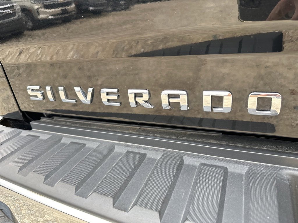Used 2018 Chevrolet Silverado 1500 LT w/ All Star Edition image 34