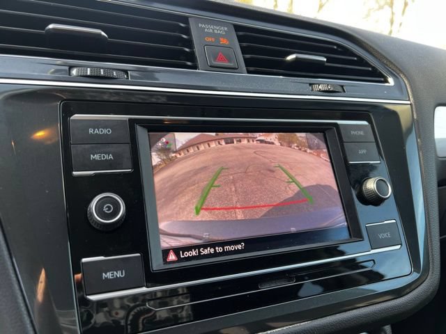 Used 2020 Volkswagen Tiguan S FWD image 39