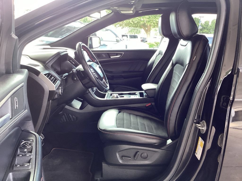 Used 2022 Ford Edge ST-Line w/ Class II Trailer Tow Package AWD/4WD image 33