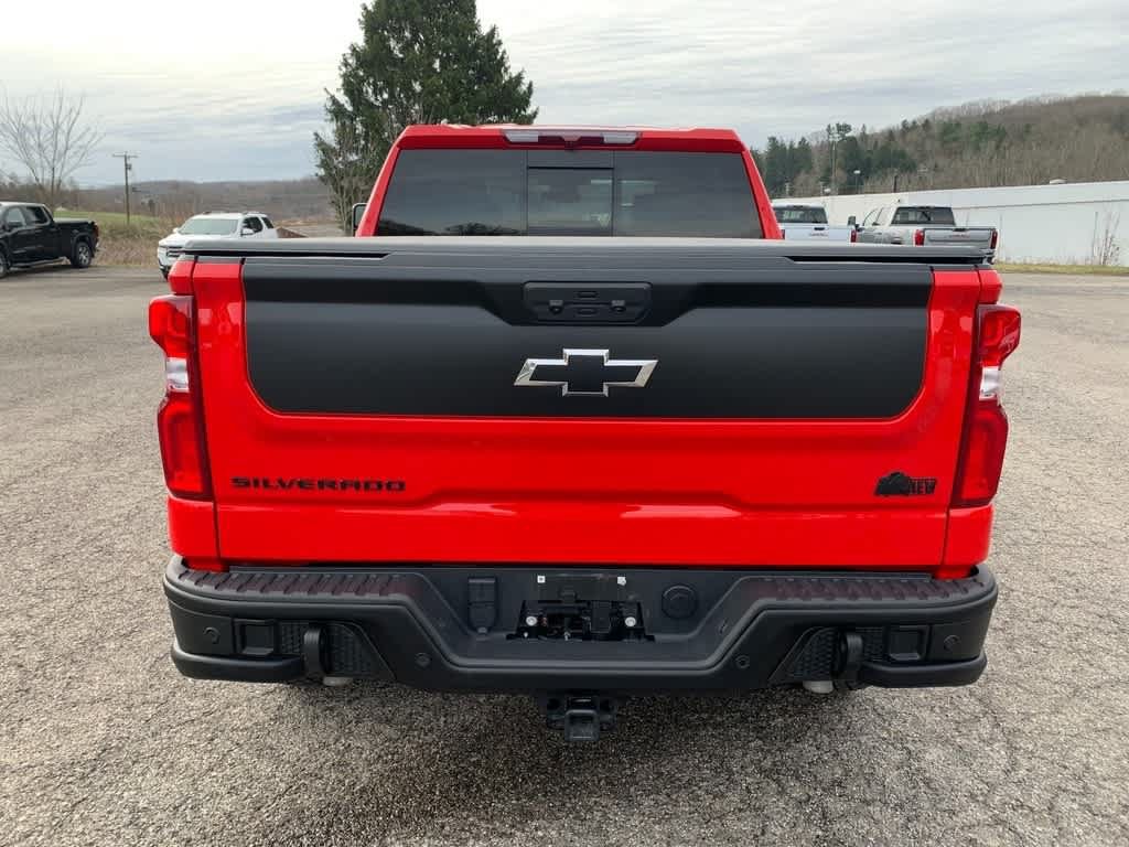 Used 2024 Chevrolet Silverado 1500 ZR2 w/ ZR2 Bison Edition AWD/4WD image 4