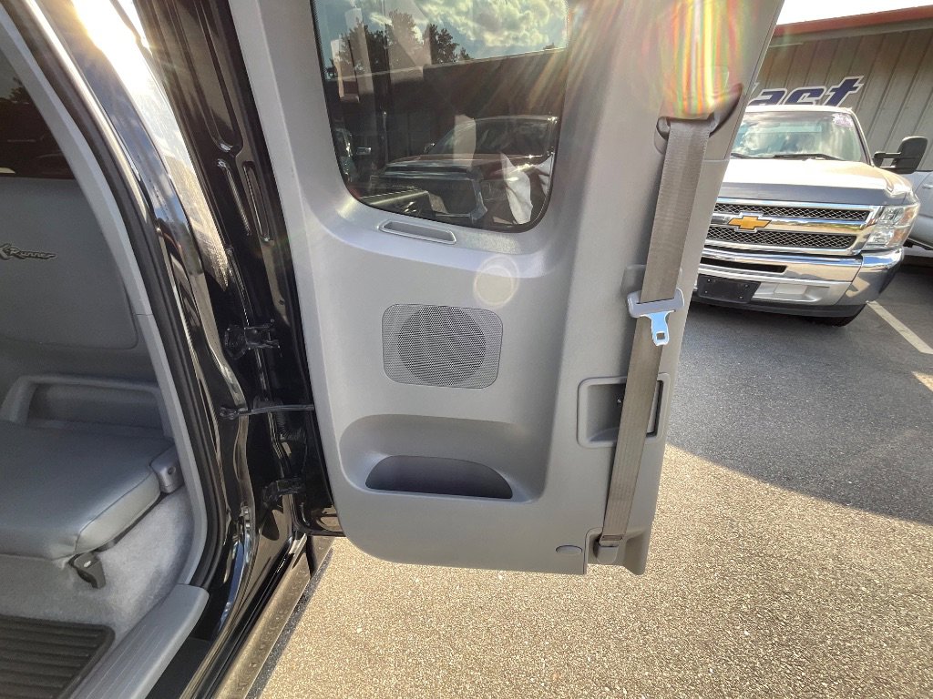 Used 2006 Toyota Tacoma X-Runner RWD image 11