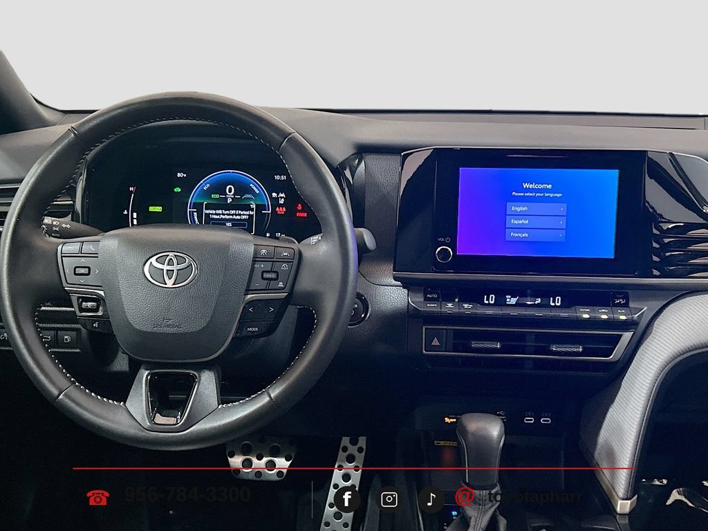 Used 2025 Toyota Camry SE w/ Convenience Package FWD image 19