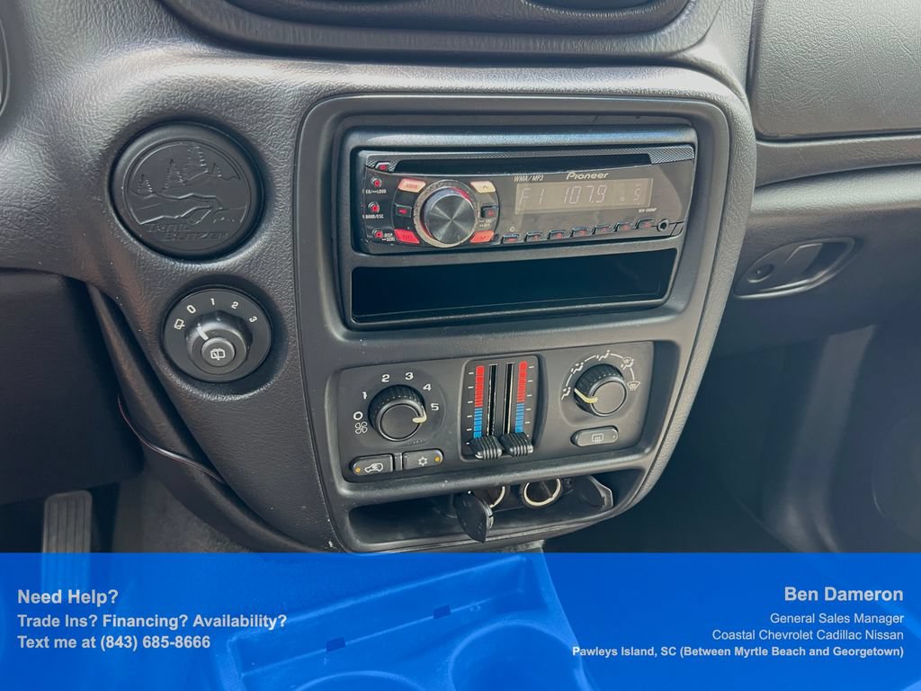 Used 2005 Chevrolet TrailBlazer LS w/ LS Preferred Equipment Group RWD image 22