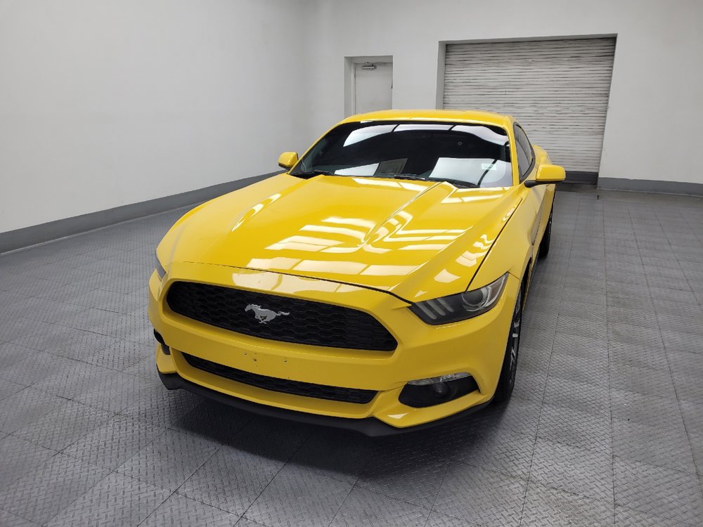 Used 2017 Ford Mustang Coupe RWD image 15