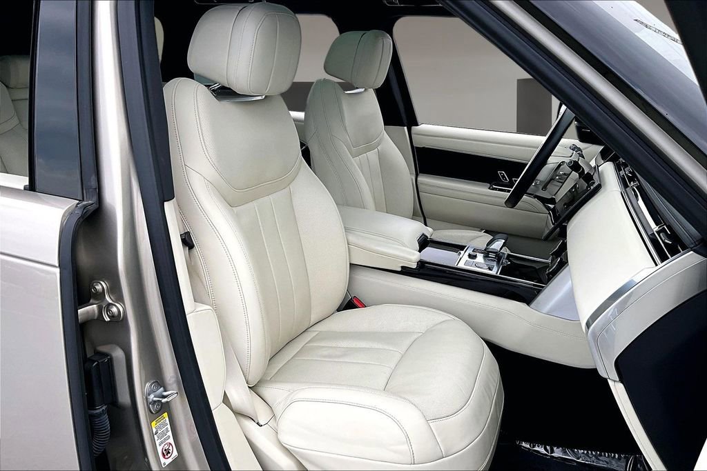 Certified 2023 Land Rover Range Rover SE image 27