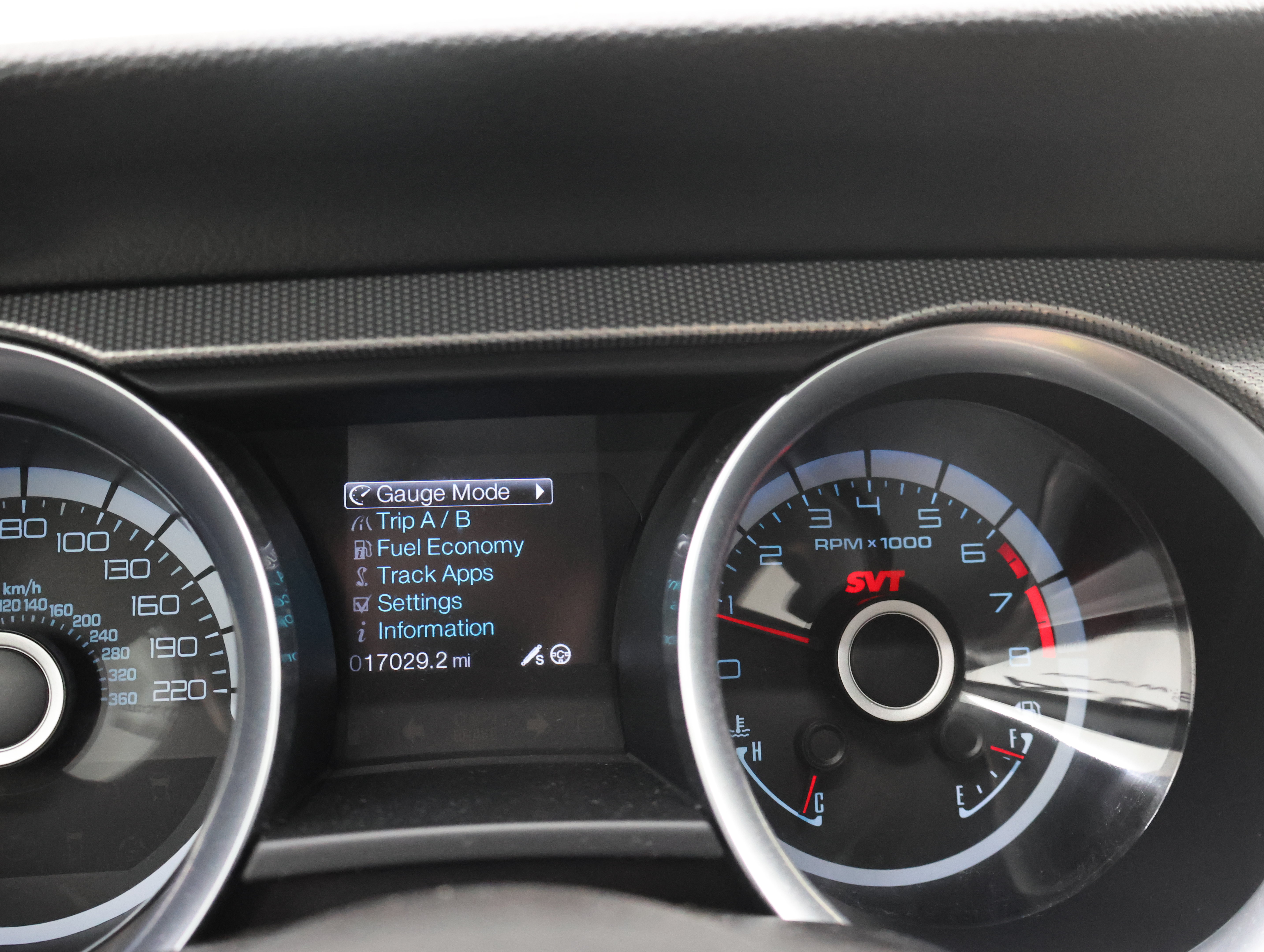 Used 2014 Ford Mustang Shelby GT500 RWD image 9