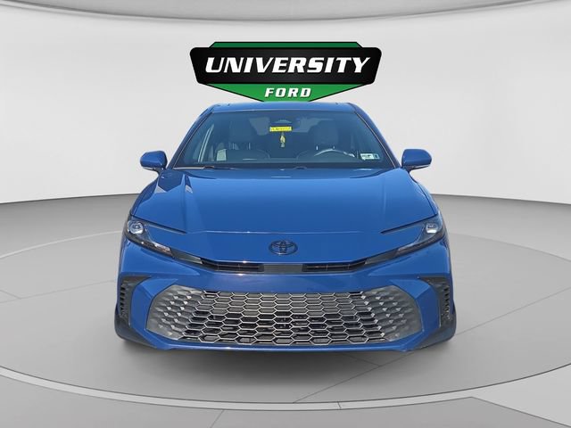 Used 2025 Toyota Camry SE w/ Convenience Package FWD image 8