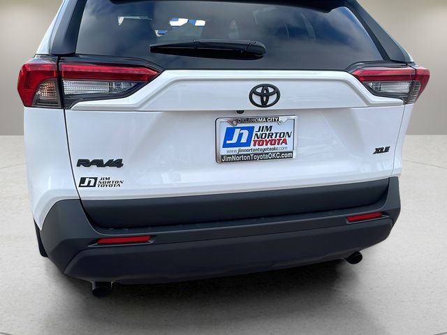 New 2025 Toyota RAV4 XLE image 12