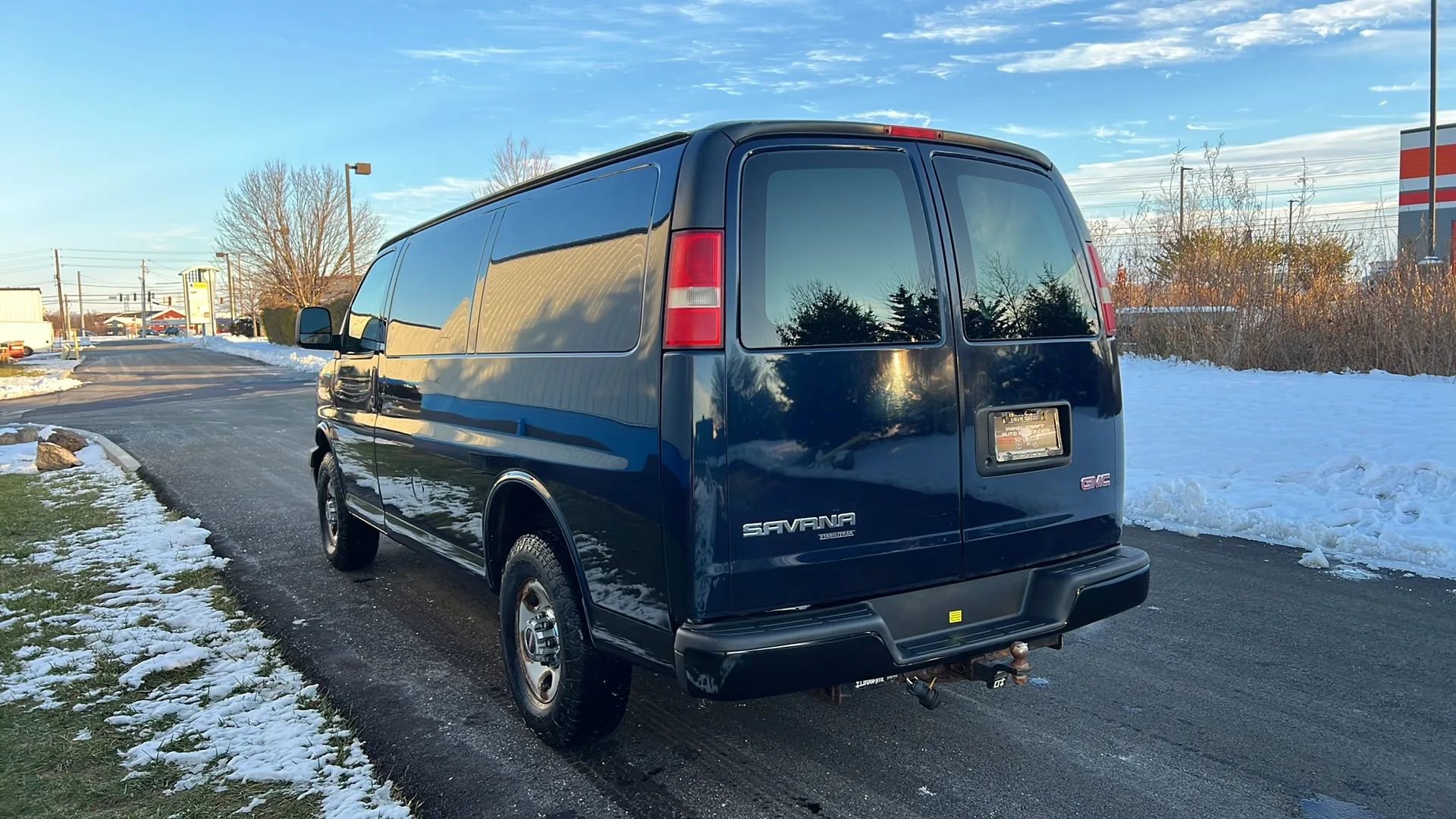 Used 2013 GMC Savana 2500 w/ Power Package image 7