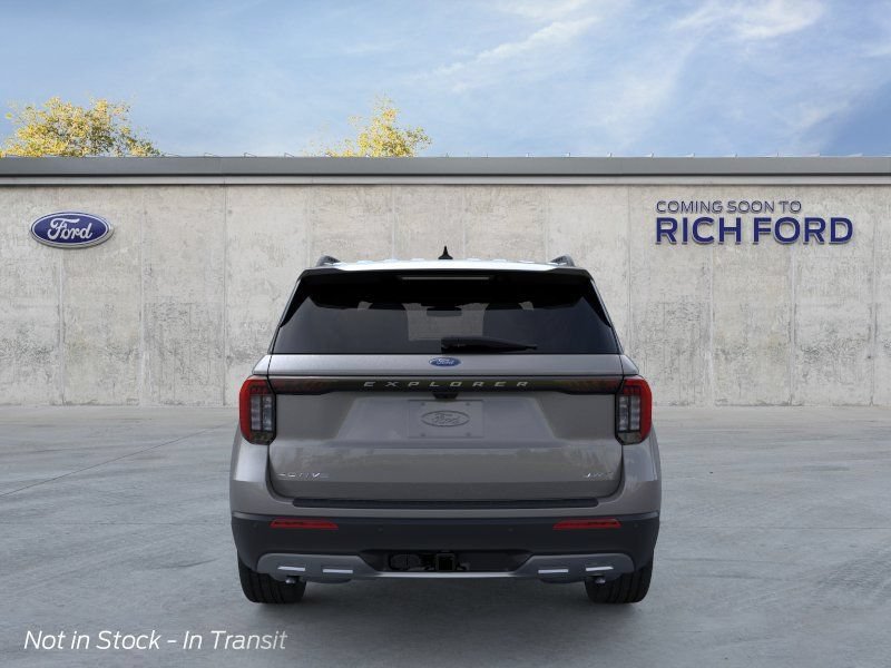 New 2026 Ford Explorer Active w/ Active Comfort Package AWD/4WD image 5