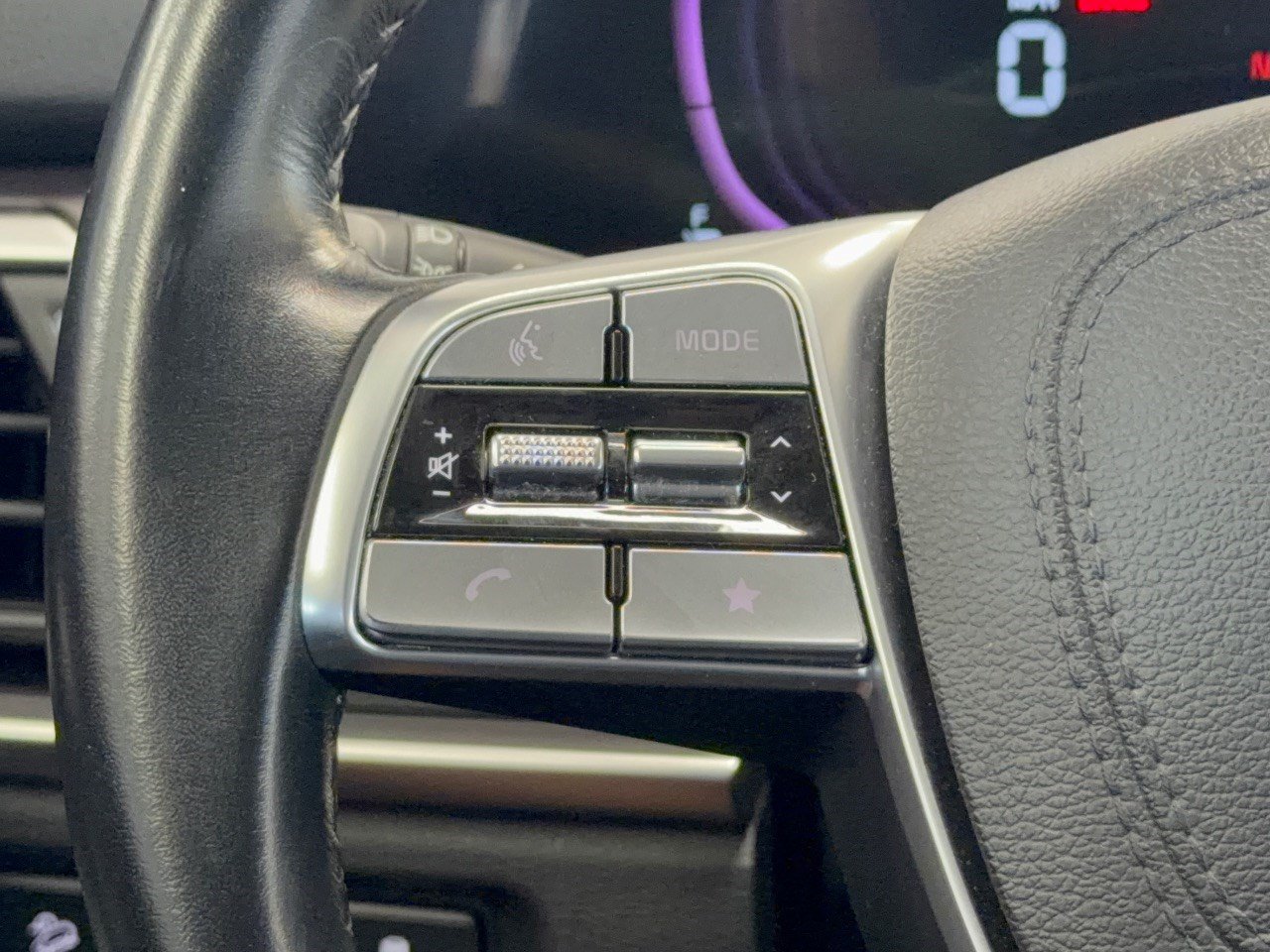 Used 2025 Kia Telluride S FWD image 18