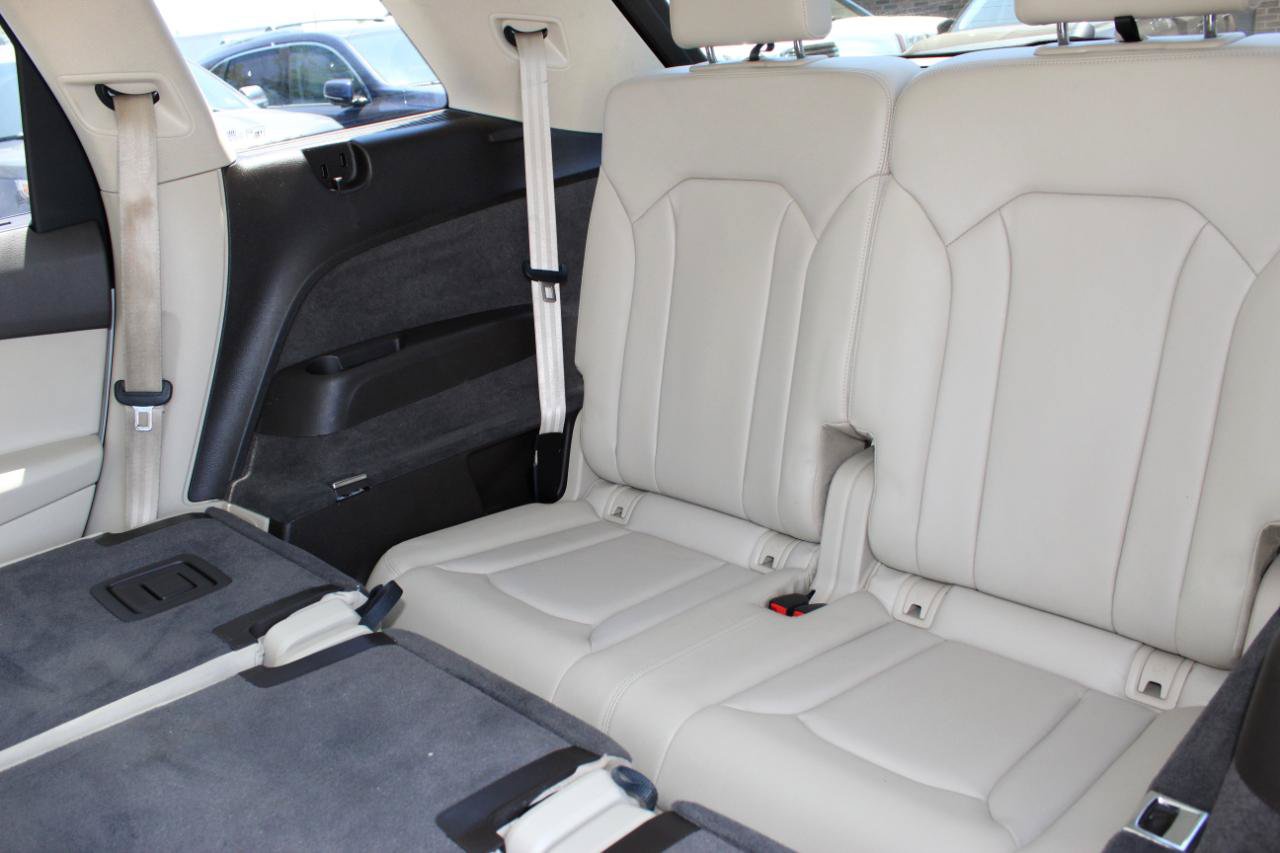 Used 2017 Audi Q7 3.0T Premium Plus AWD/4WD image 18