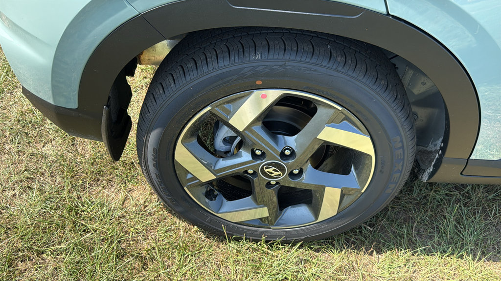New 2026 Hyundai Venue SEL FWD image 9