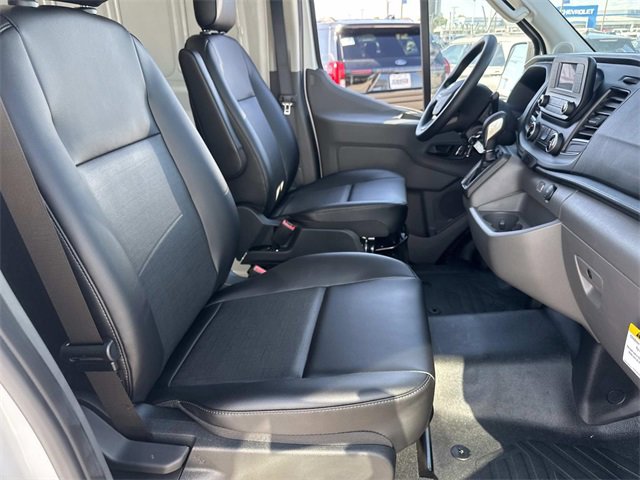 New 2025 Ford Transit 250 148 Medium Roof image 11