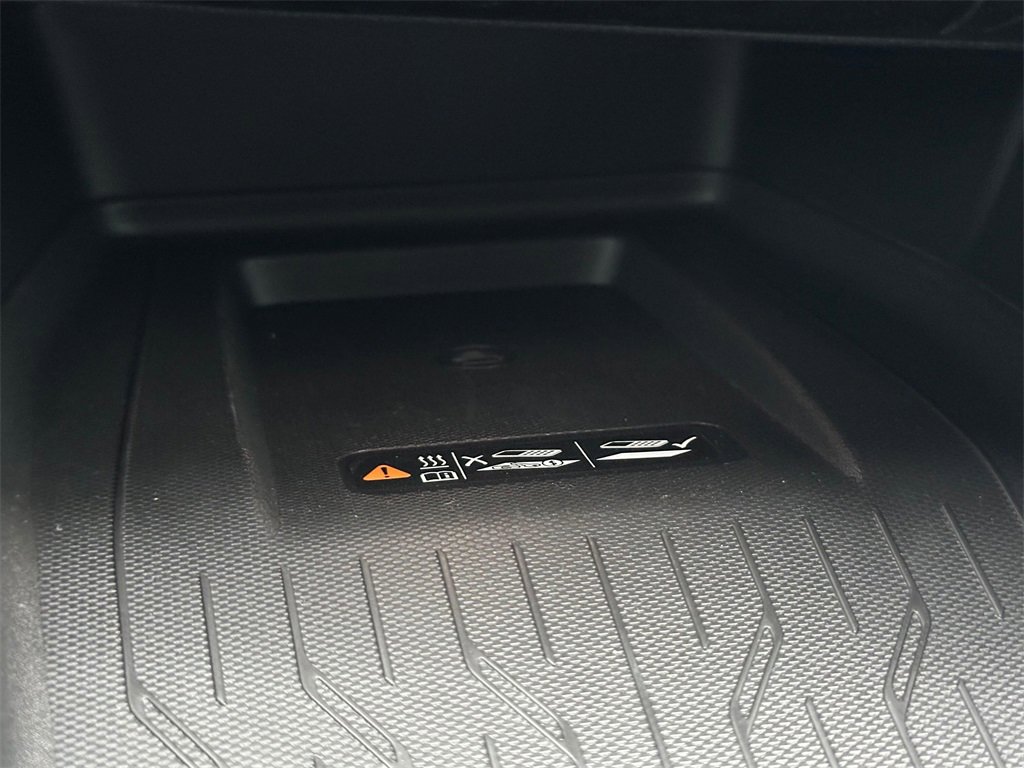 New 2026 Chevrolet Equinox EV LT image 29