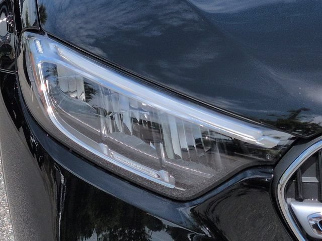 New 2026 Mercedes-Benz GLC 300 image 10