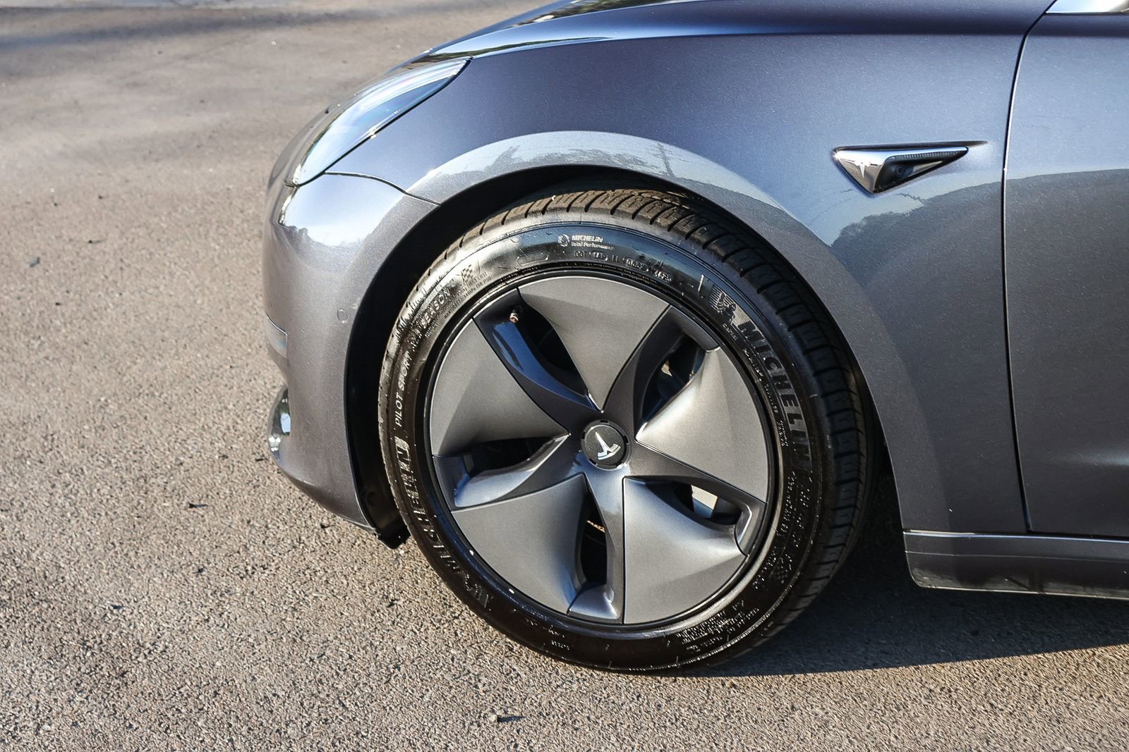 Used 2020 Tesla Model 3 Long Range image 9