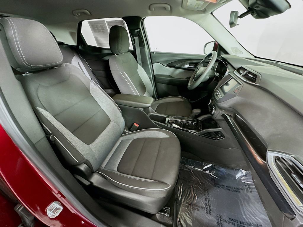 Used 2023 Chevrolet TrailBlazer LT image 33