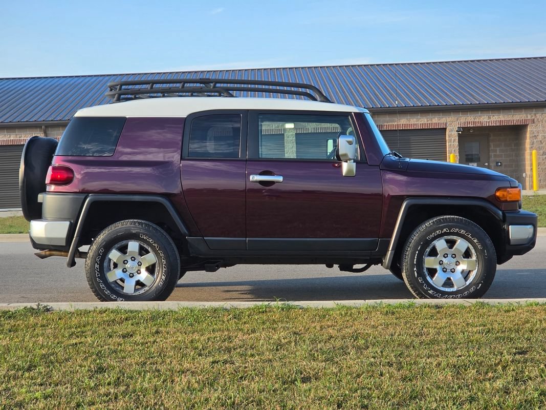 Used 2007 Toyota FJ Cruiser 4WD w/ Convenience Pkg image 5