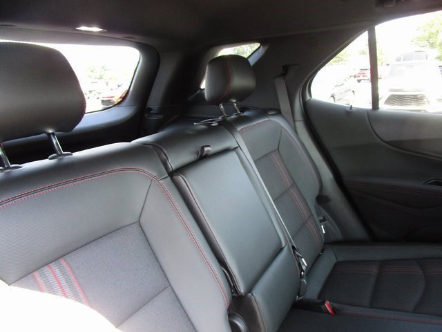 Certified 2023 Chevrolet Equinox RS w/ LPO, Floor Liner Package image 9