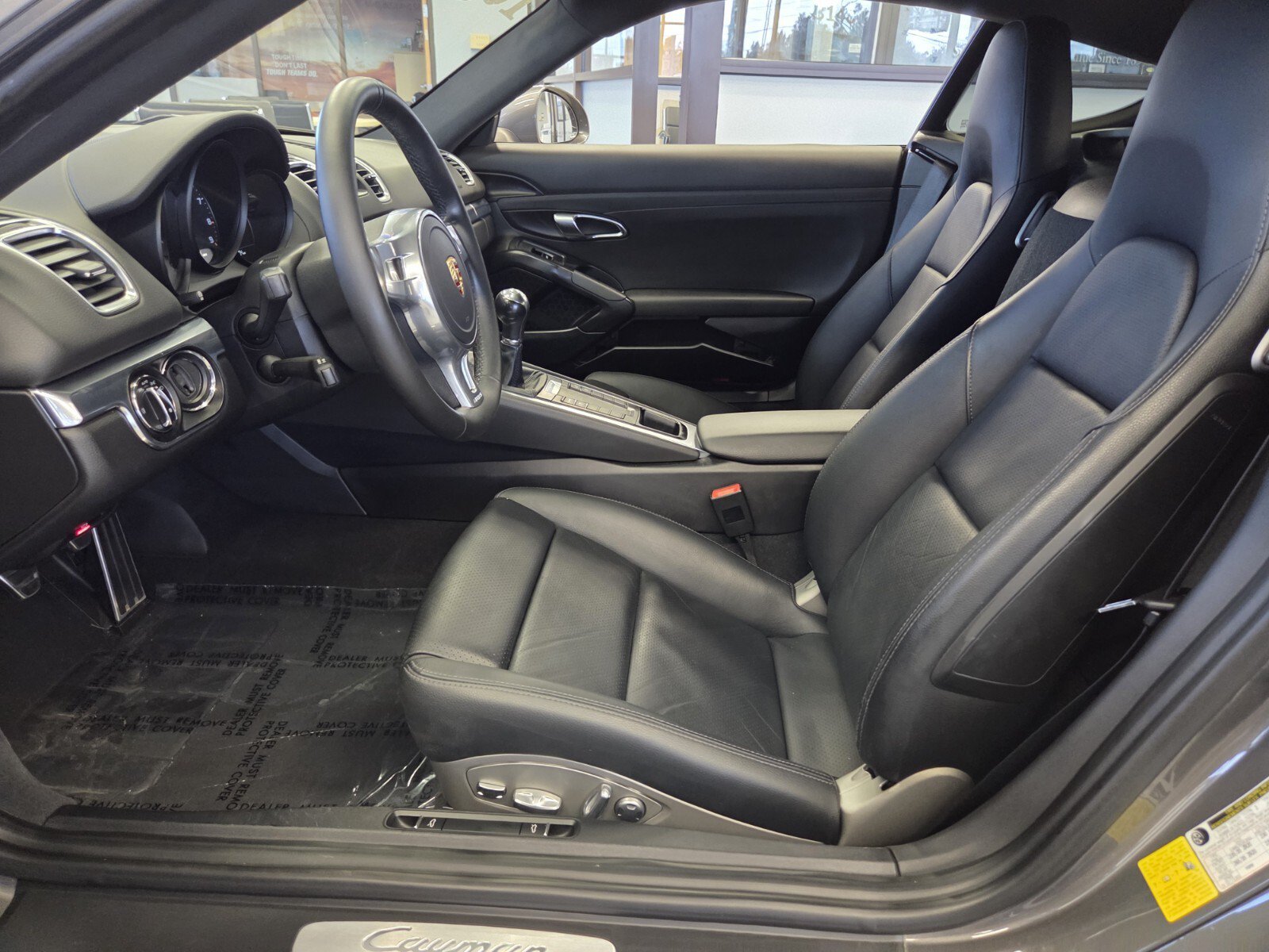Used 2016 Porsche Cayman RWD image 9