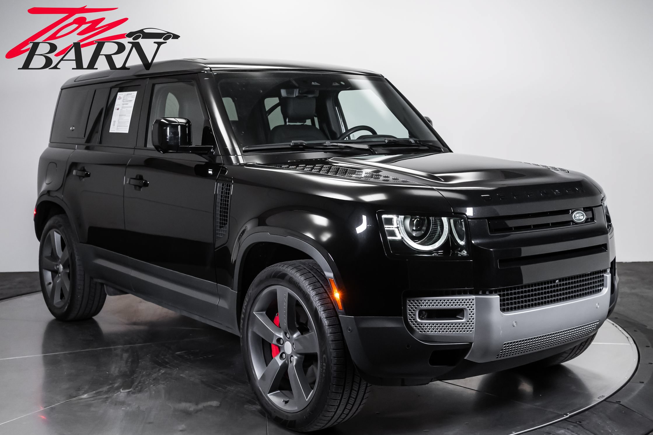 Used 2024 Land Rover Defender 110 SE AWD/4WD image 7