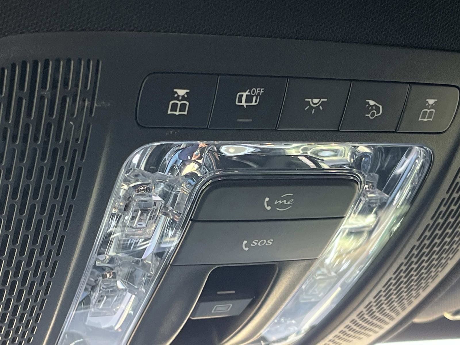 Used 2021 Mercedes-Benz GLB 250 w/ Premium Package image 30