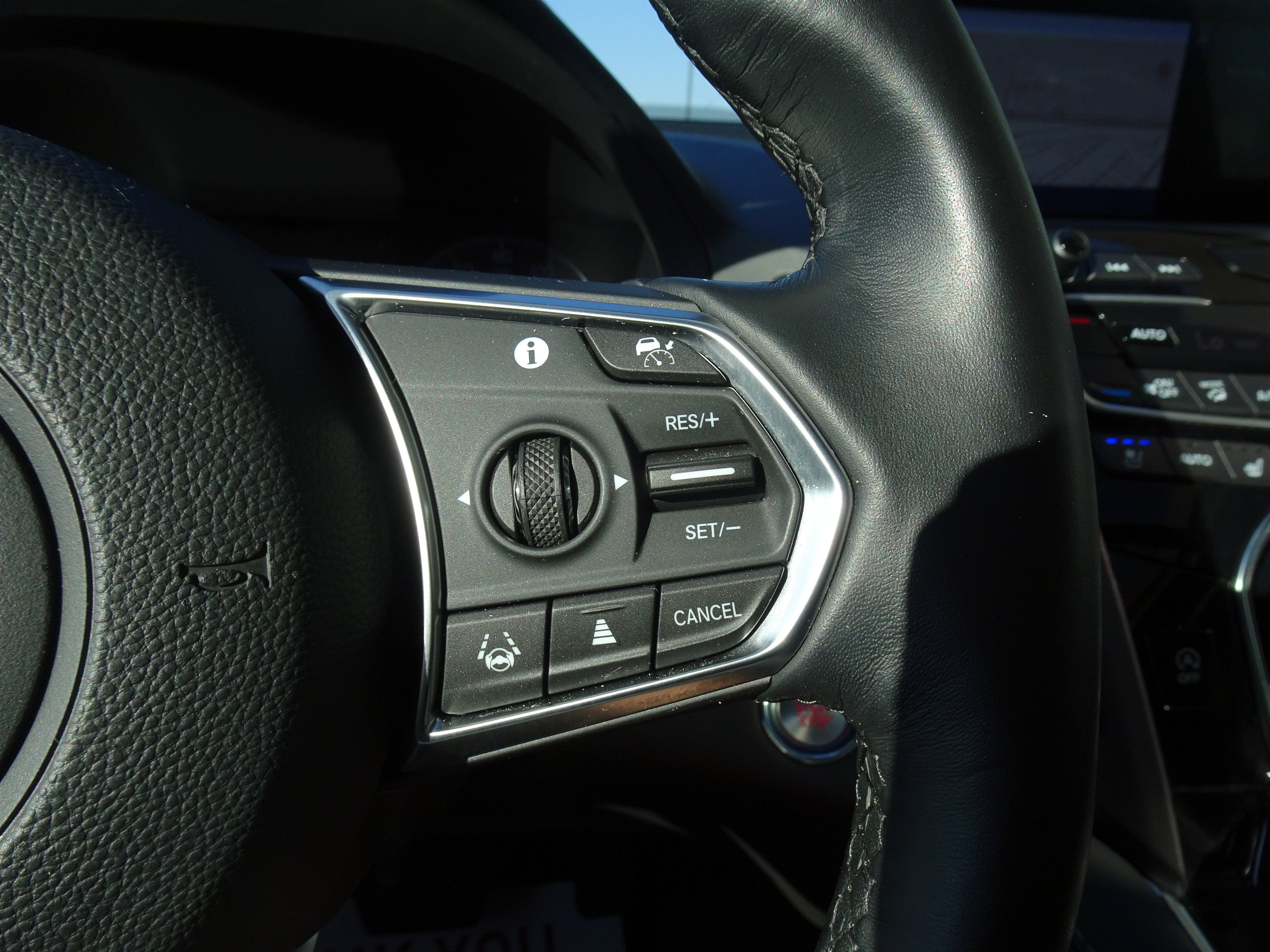 Used 2024 Acura RDX w/ Advance Package AWD/4WD image 24