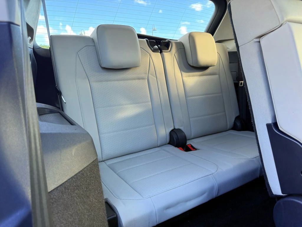 Used 2021 Volkswagen Tiguan SEL image 14